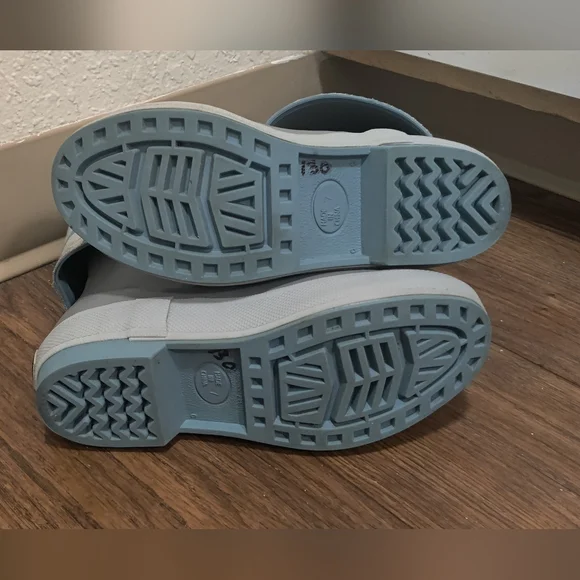 XTRATUF Salmon Sisters 15" Gray Boots - Picture 13 of 13